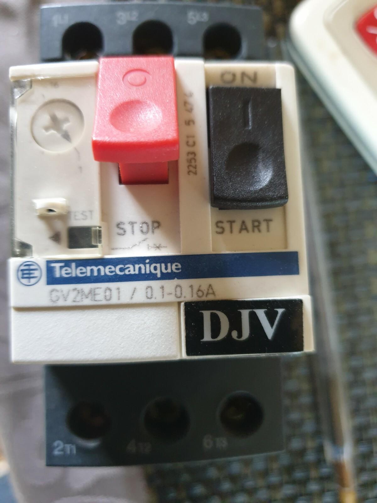 TeSys Deca Manual Starter and Protector, thermal magnetic circuit protector, push buttons, 0.1...0.16 A, screw clamp terminals