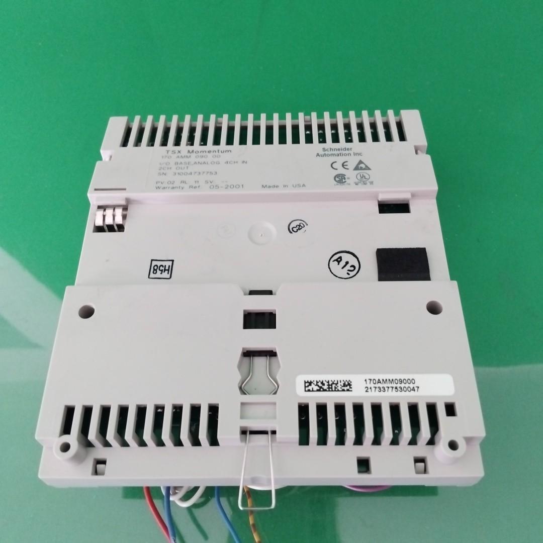 distributed analog/discrete I/O Modicon Momentum
