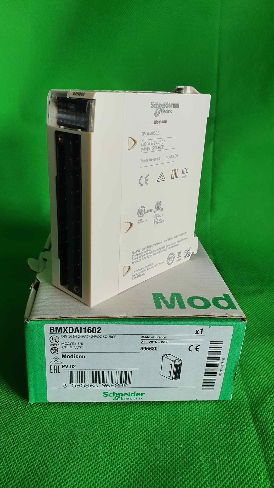 discrete input module, Modicon X80, 16 inputs, 24V AC or DC, positive or negative