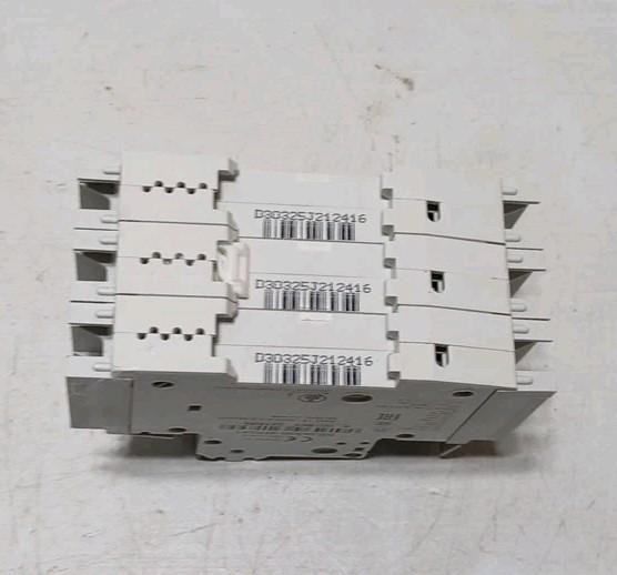 MCB 5SJ4 3P 240V 30A 10K D-TRIP