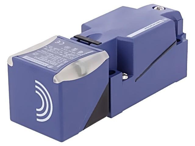 Inductive proximity sensors XS, inductive sensor XS8 40x40x117, PBT, Sn40 mm, 24...240VAC/DC, terminals