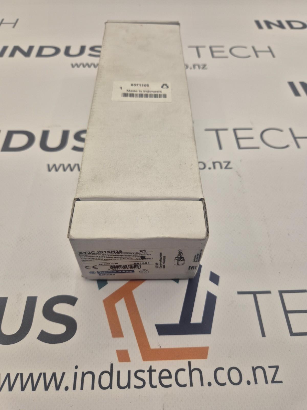 Latching emergency stop rope pull switch, Telemecanique rope pull switches XY2C, e XY2CJ, straight, 1NC+1 NO, Pg13.5