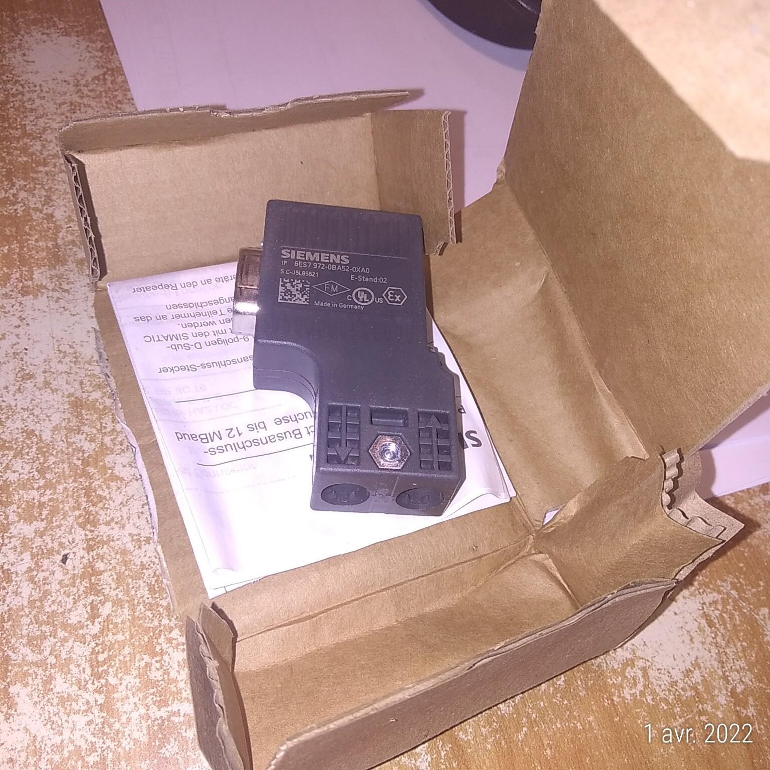 PB CONNECTOR, 90 DEGREE, W/O PG SOCKET