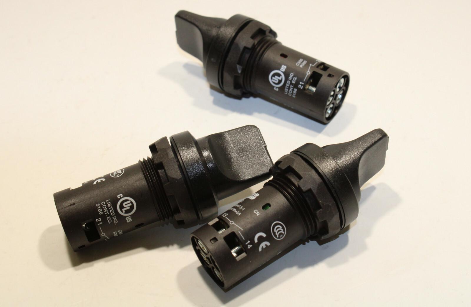 C3SS3-10B-11 Selector Switch