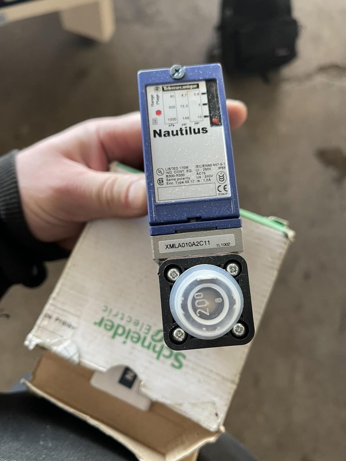 pressure switch XMLA 10 bar - fixed scale 1 threshold - 1 C/O