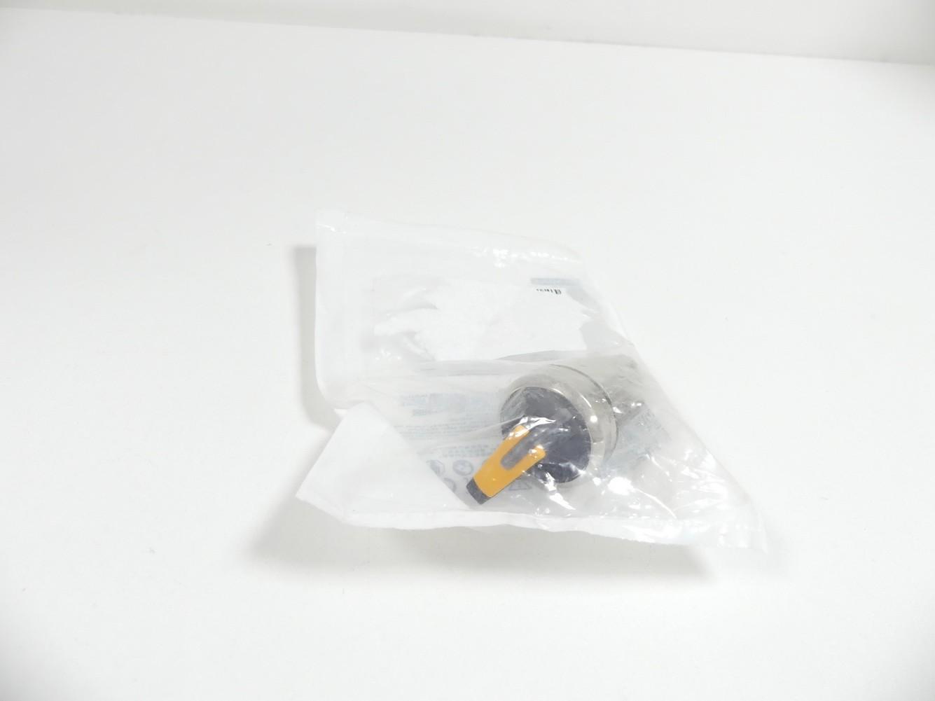 SEL SW, 2POS, MTND, SHORT HANDLE, AMB