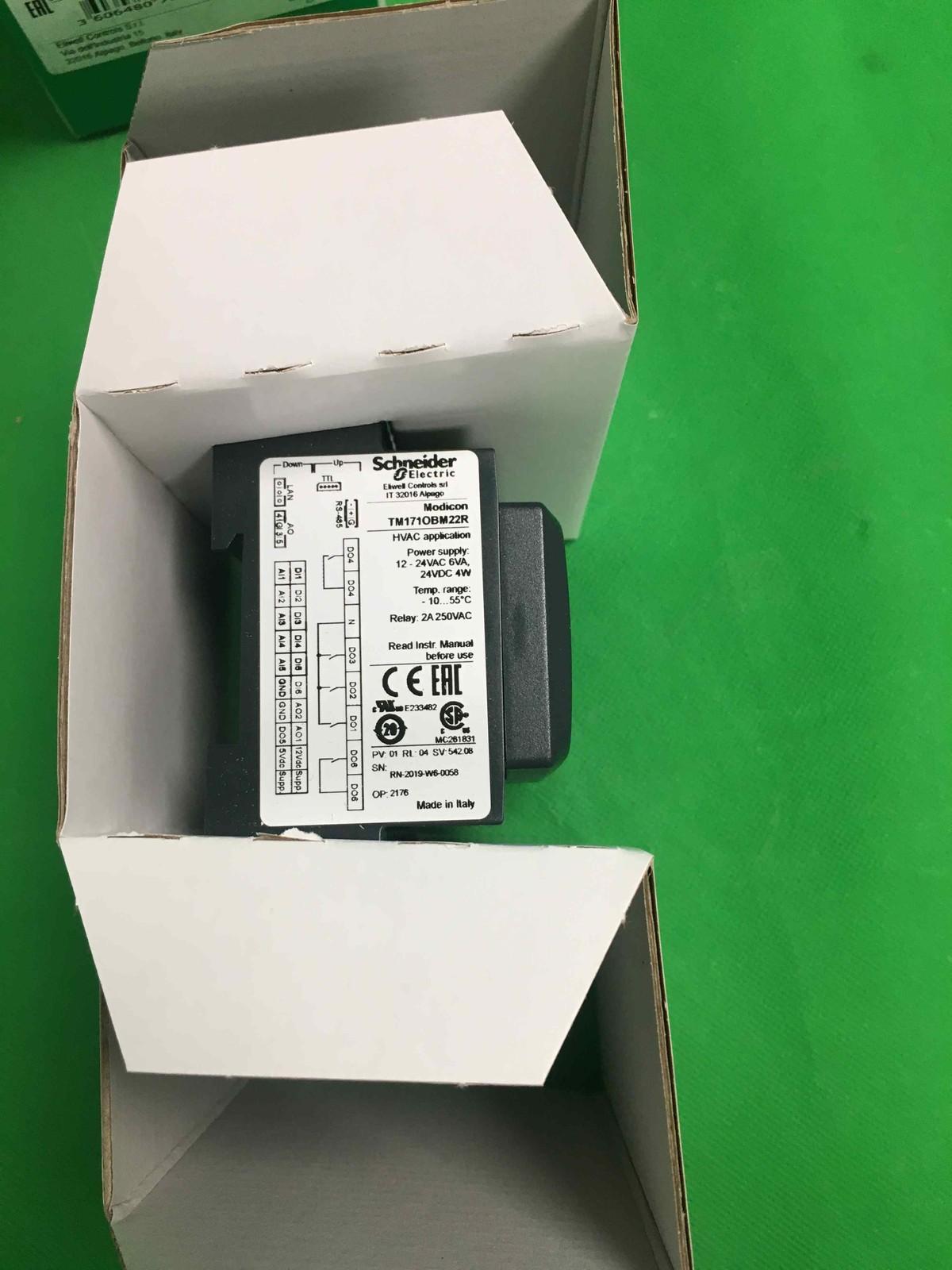 Modicon M171 Optimized Blind 22 I/Os, Modbus