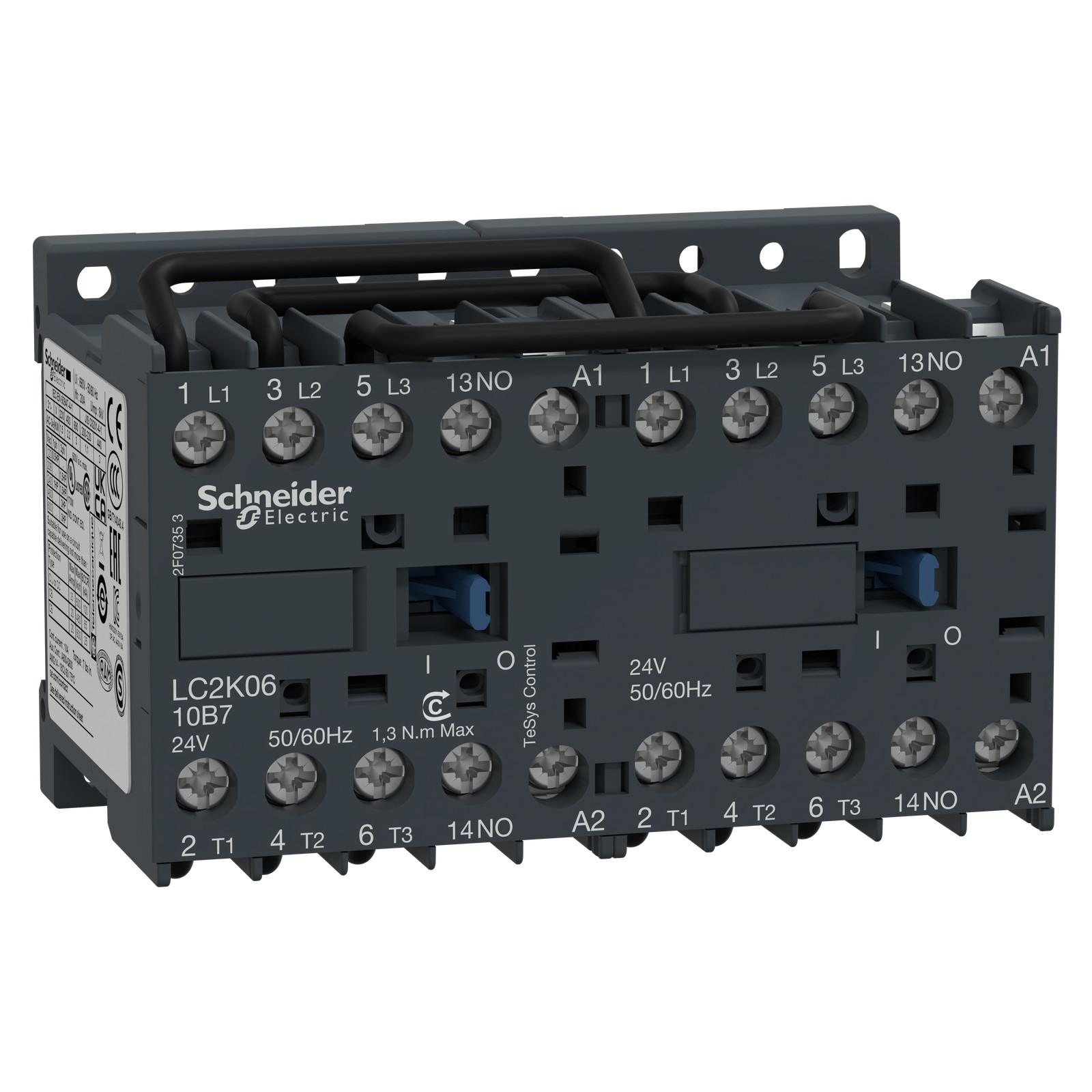 Reversing contactor, TeSys K, 3P, AC-3, lt or eq to 440V 6A, 1 NO, 230 to 240VAC coil