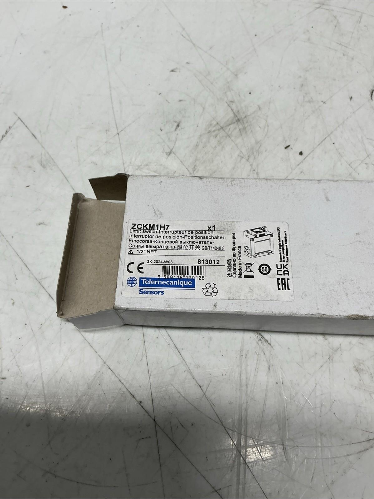 Limit switch body, Limit switches XC Standard, ZCKM, 1NC+1 NO, snap action, 1/2''NPT