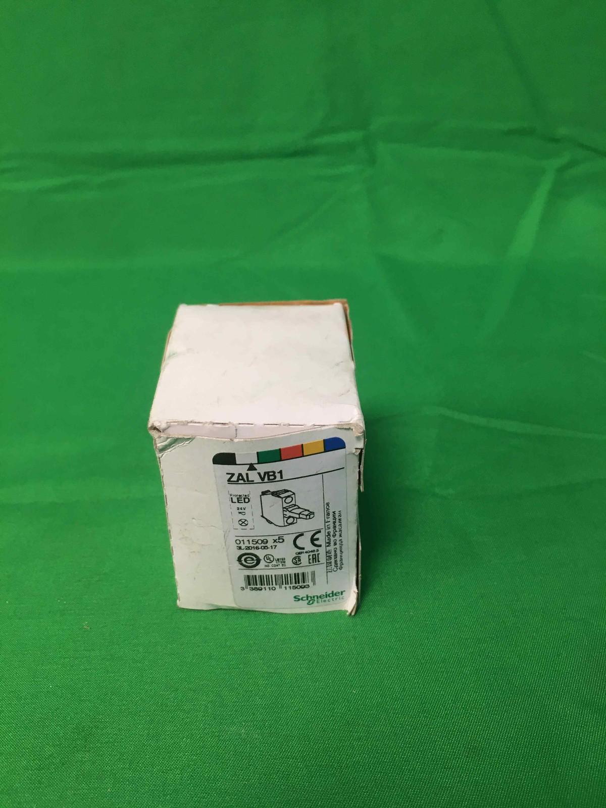 Light block, Harmony XALD, XALK, for head 22mm, universal LED, mounting in back of enclosure, 24V AC DC