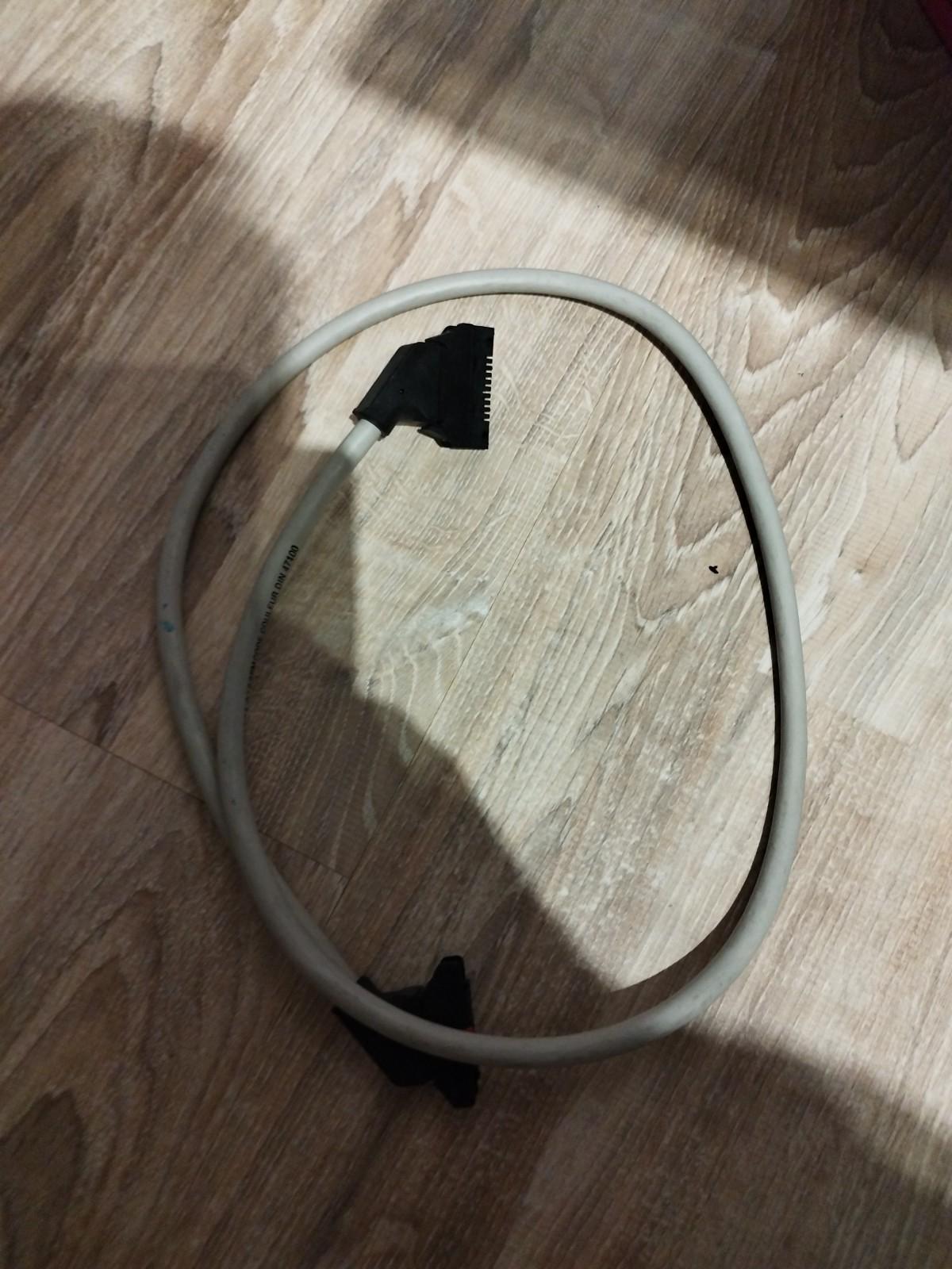 connecting cable - Modicon Premium - 1 m - for sub-base ABE7H16R20
