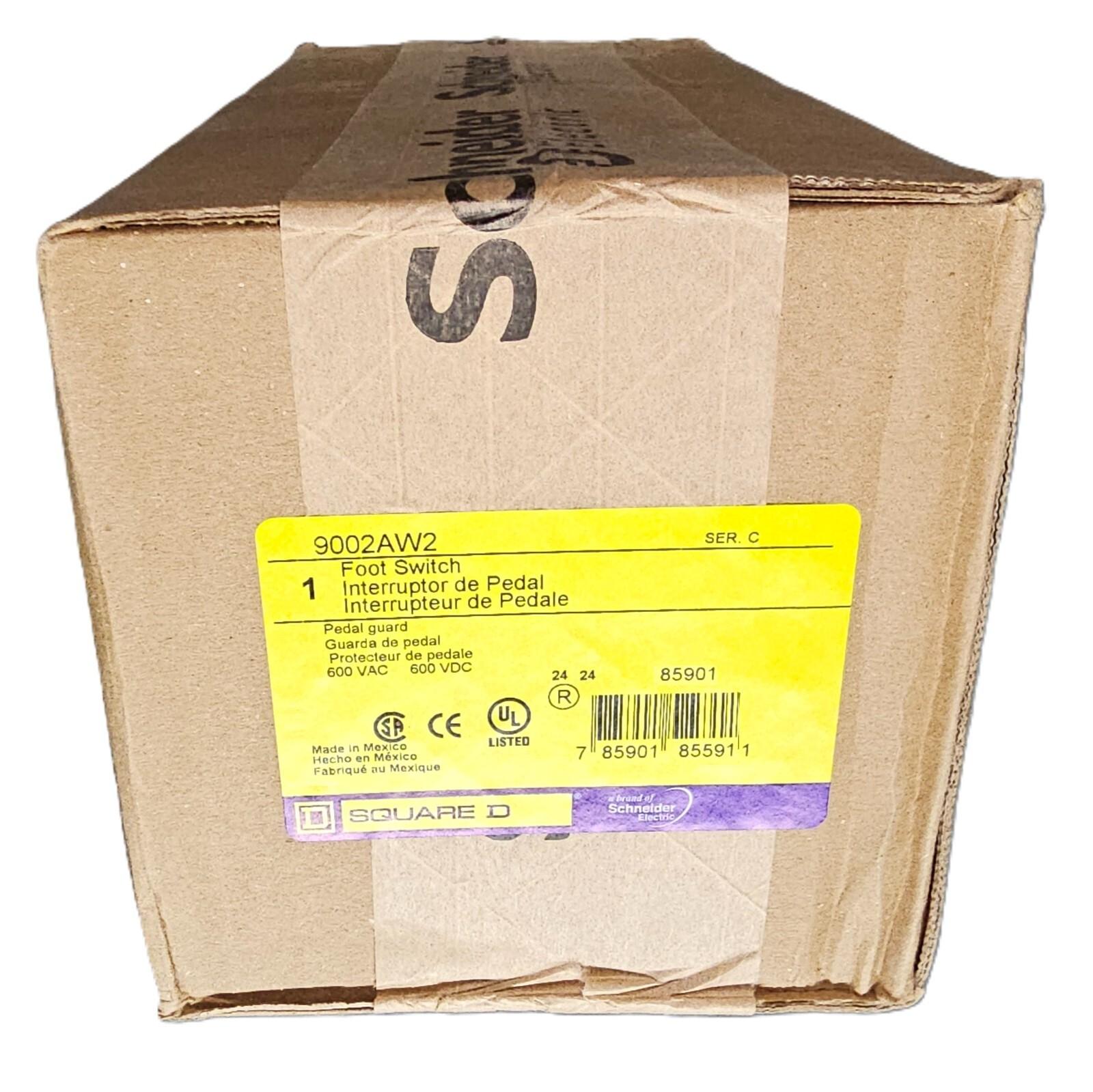 Foot Switch, Harmony 9002AW, industrial, pedal and side shields, SPDT contact, NEMA 2, 4, 13 enclosure, 5A resistive at 600V AC