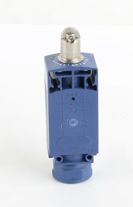 Limit switch, Limit switches XC Standard, XCKP, steel roller plunger, 1NC+1 NO, snap, 1/2NPT