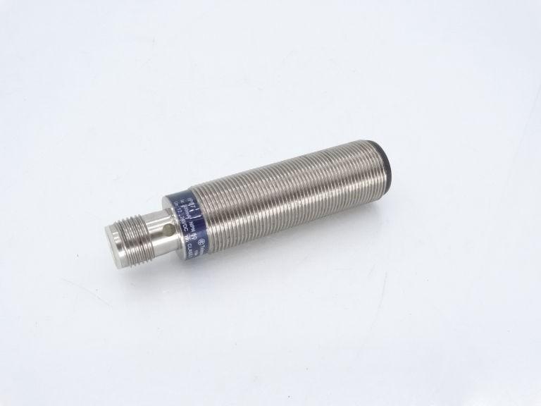 Ultrasonic sensors XX, ultrasonic sensor, M18 metal, Sn 50 mm, NPN NO, M12