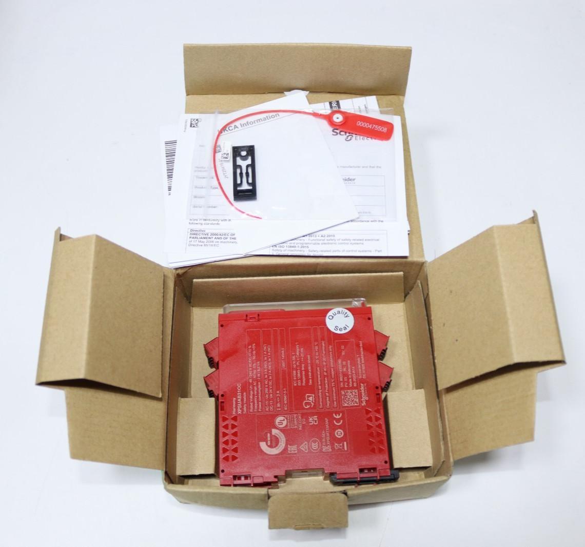 safety module, Harmony XPSU, Cat 1, potential free 2 NC, NO NC, 2 PNP, 48 to 240V AC or DC, spring