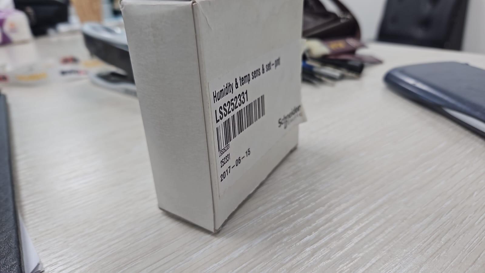 EBE - EnOcean 868MHz - Indoor humidity and temp sensor 0-40°C change setpoint