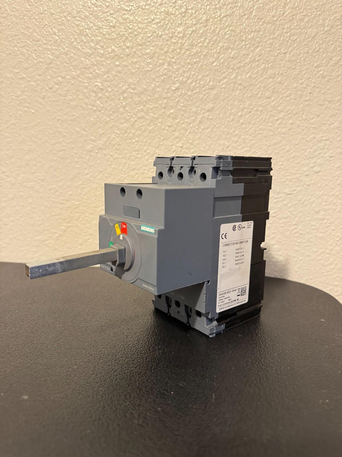 BRKR 3VA51 3P 30A 35KA FTFM