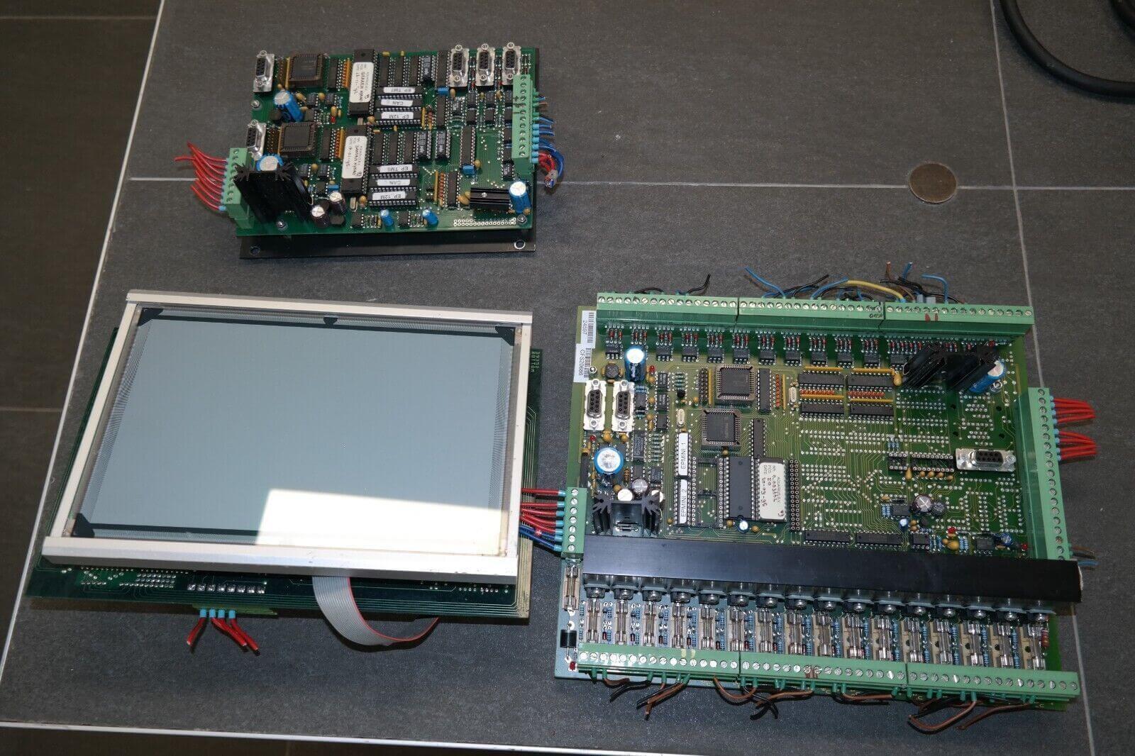 b.v. machine fabriek weert d9002 d9350 d8953 print lcd parts boards