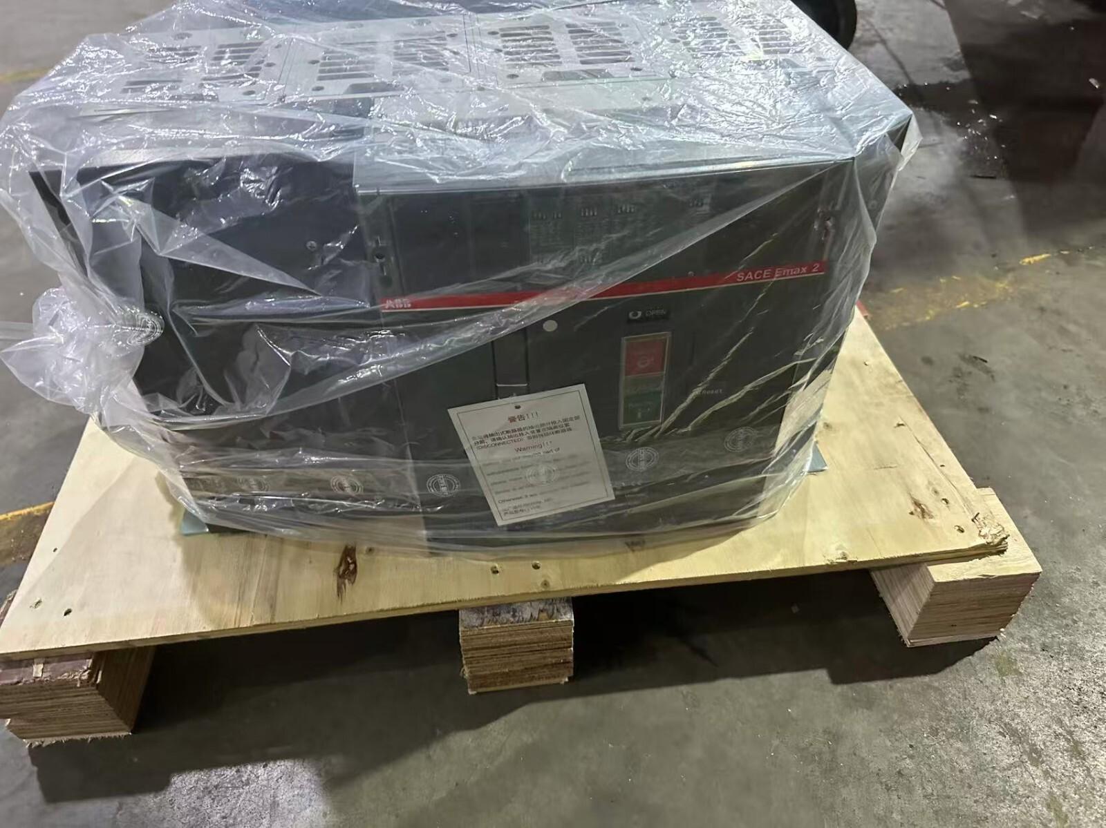 E4.2N 3200 Ekip Touch LSI 3p F HR