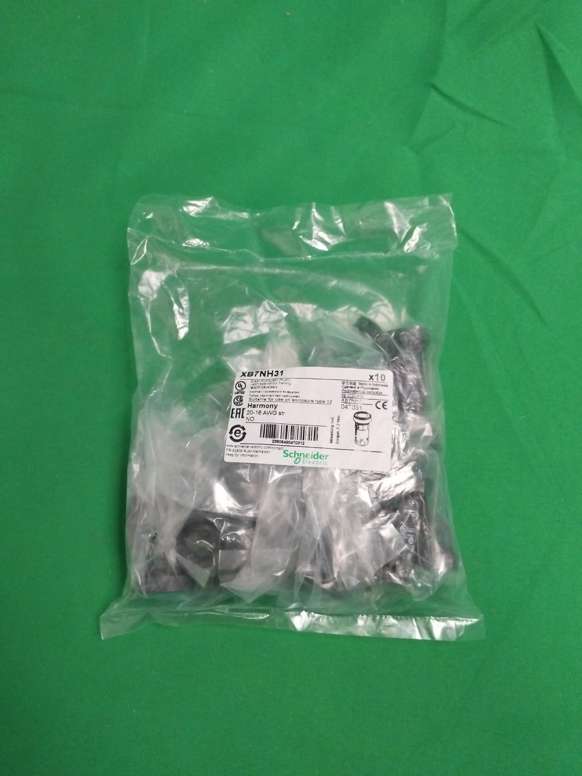 Monolithic push button, Harmony XB7, plastic, green, 22mm, push and push to release, unmarked, 1NO