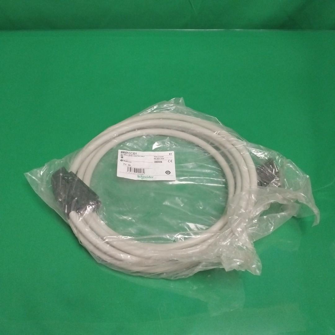 preformed cordset, Modicon M340, 40-way terminal, 1 x HE10 connector, 3m