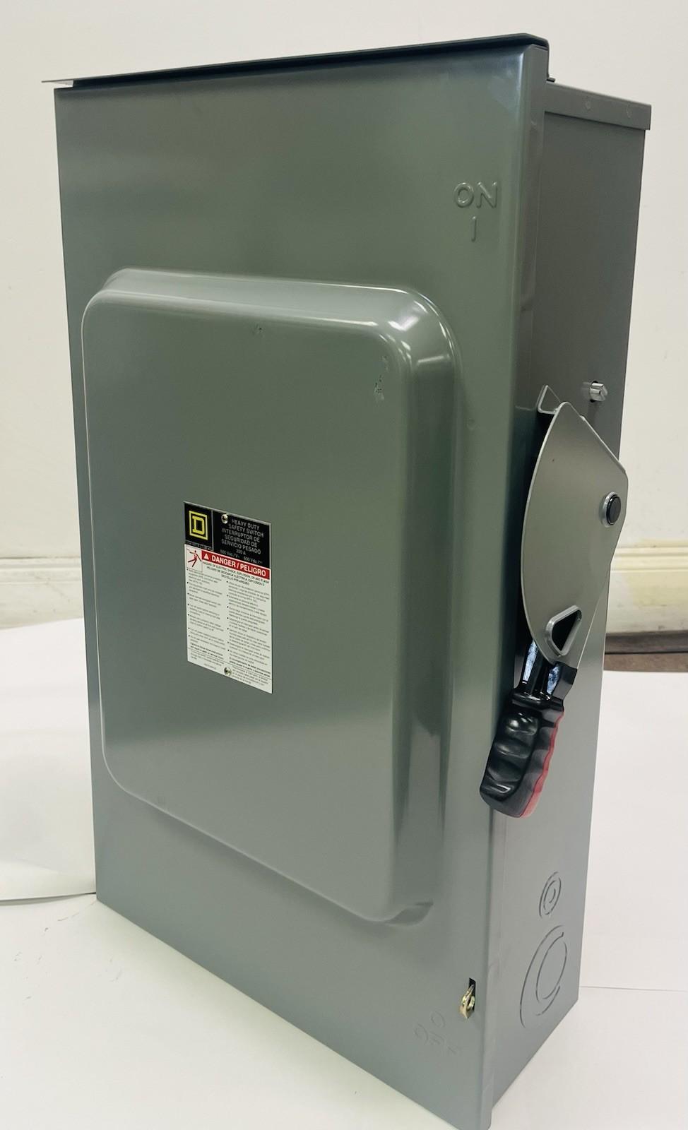 Safety switch, heavy duty, fusible, 200A, 3 wire, 3 pole, 150hp, 600VAC/DC, NEMA 3R, bolt on hub provision