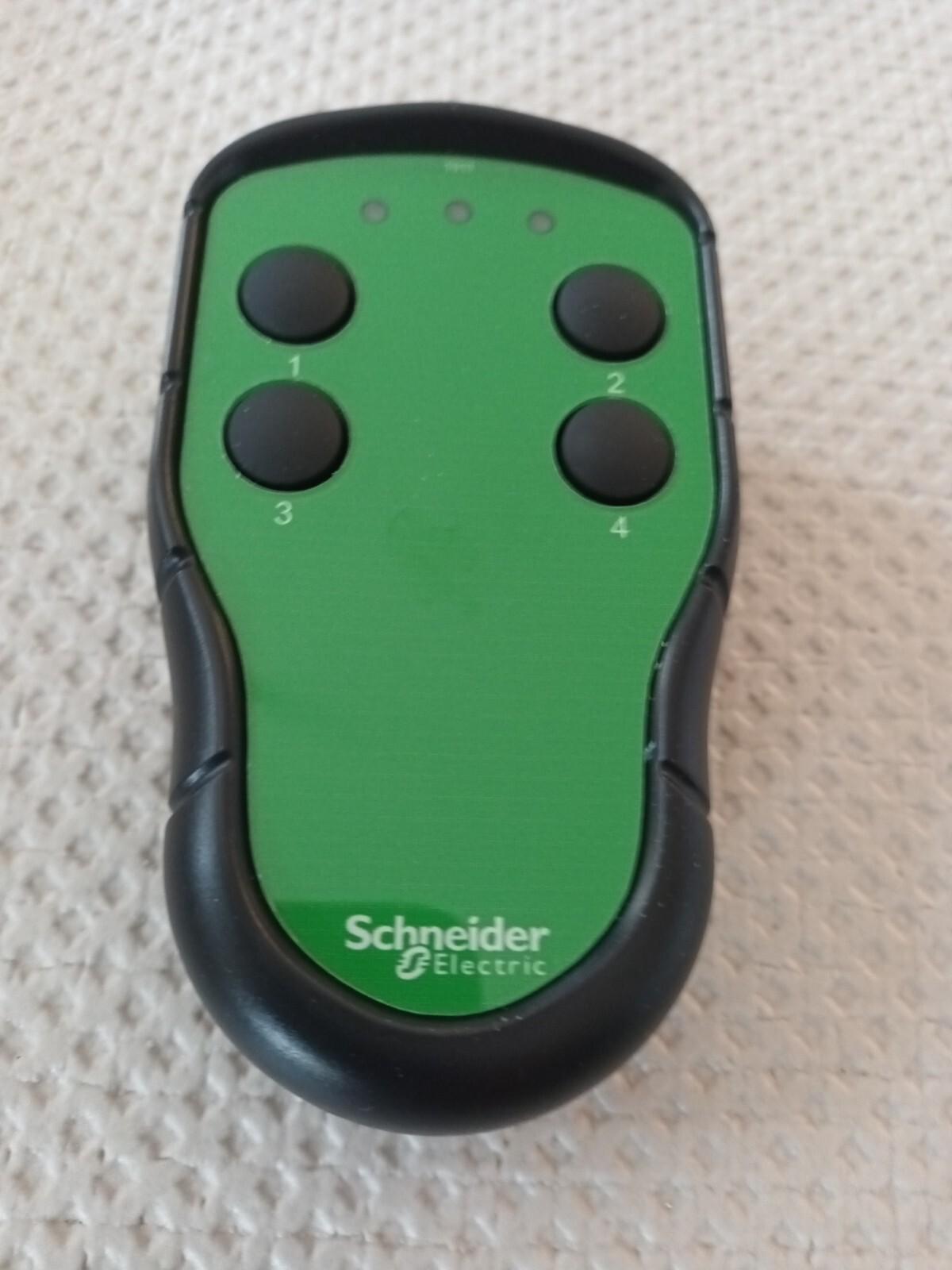 Hand-held remote control, Harmony Pocket Remote, 3 single-step push buttons