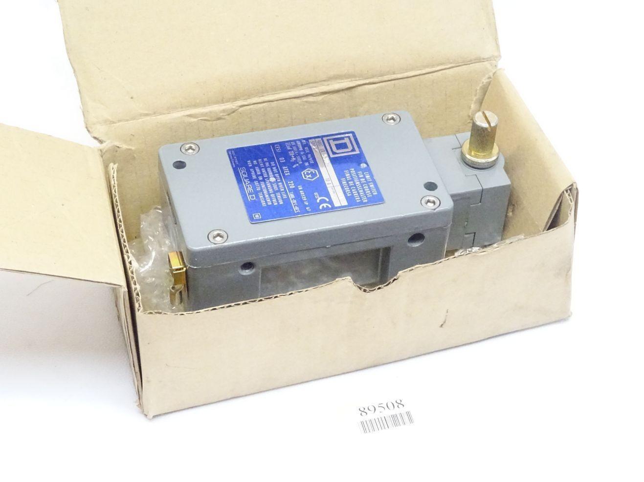limit switch, 9007C, rotary lever arm head, standard pretravel, spring return, 1 NO and 1 NC, NEMA 7 and 9