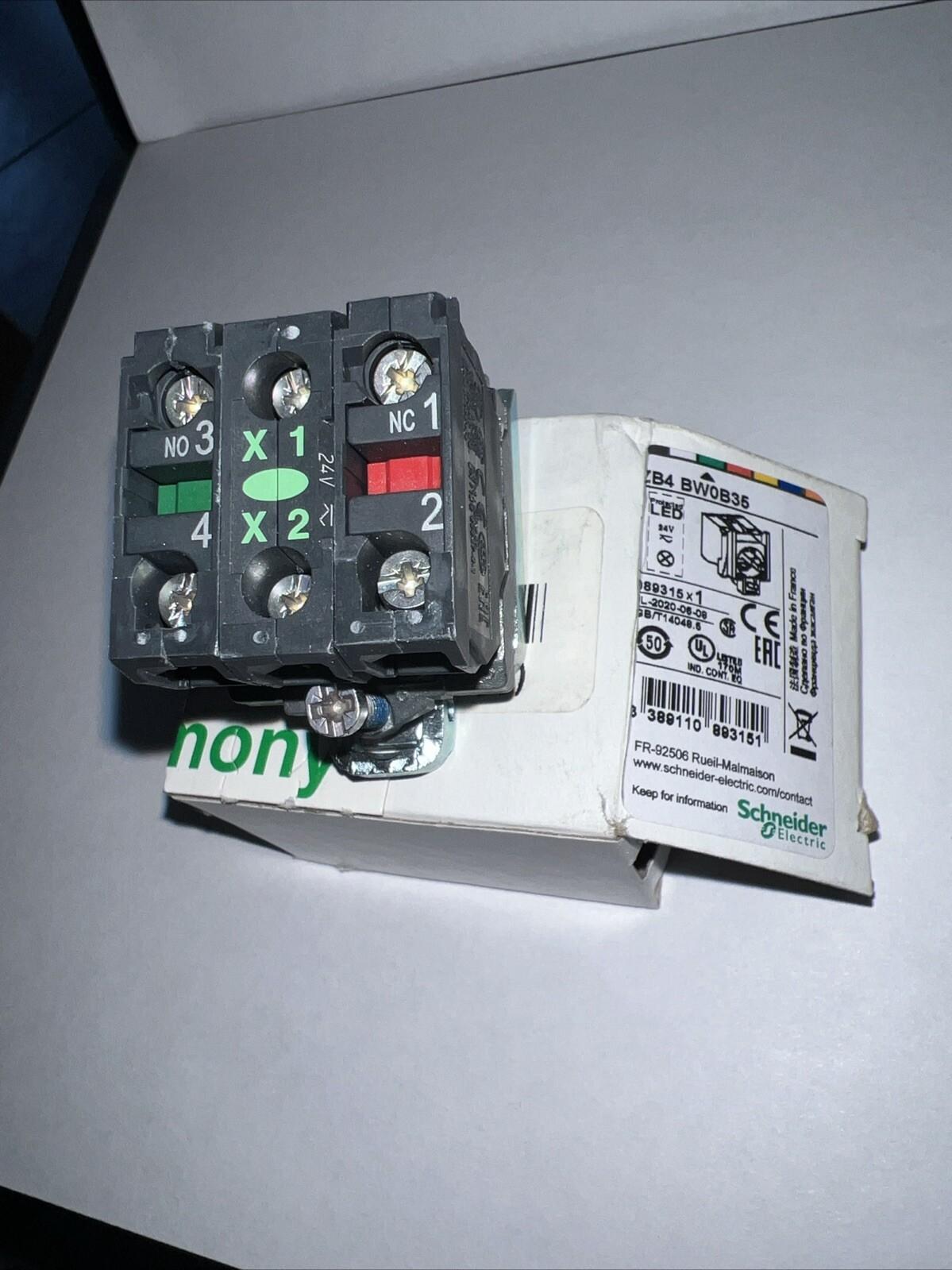 ZB4BW0B35 Light Block With Body Fixing Collar NFP 089315