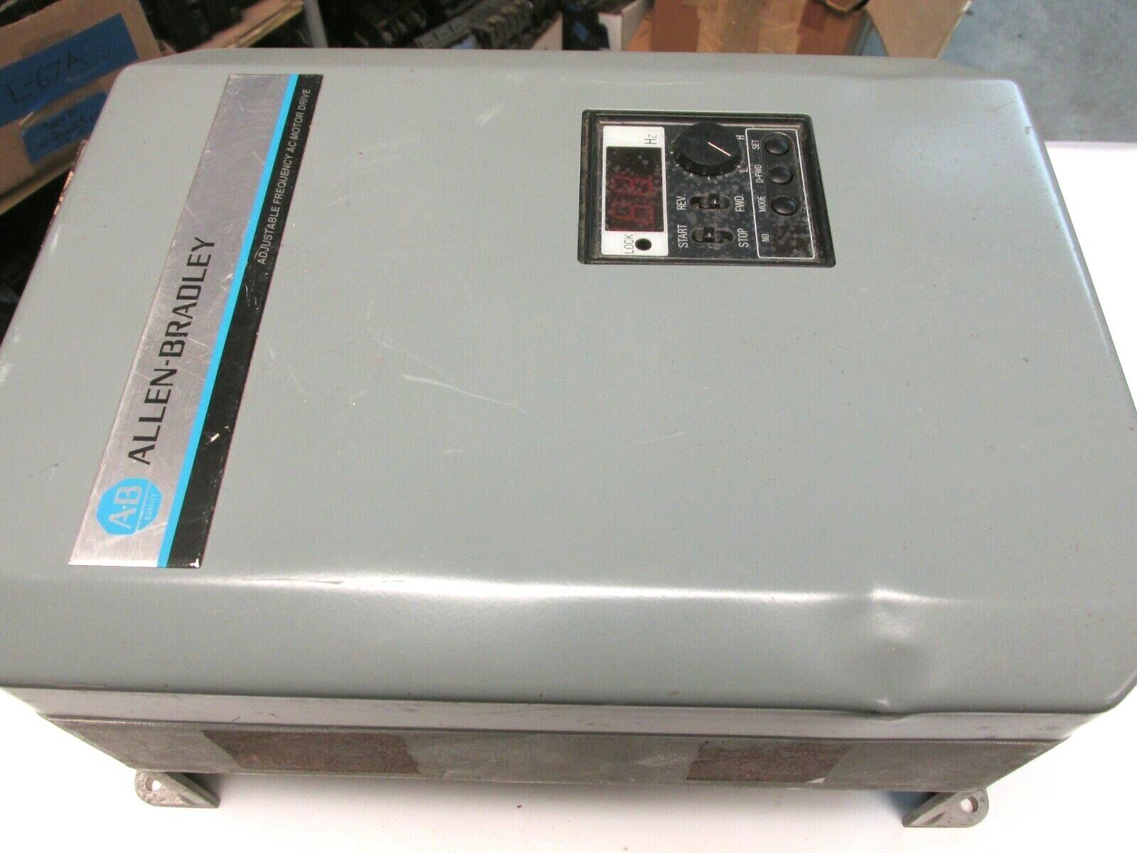 Bradley Adjustable Frequency AC Motor Drive cat# 1333-BAB phase UW-01