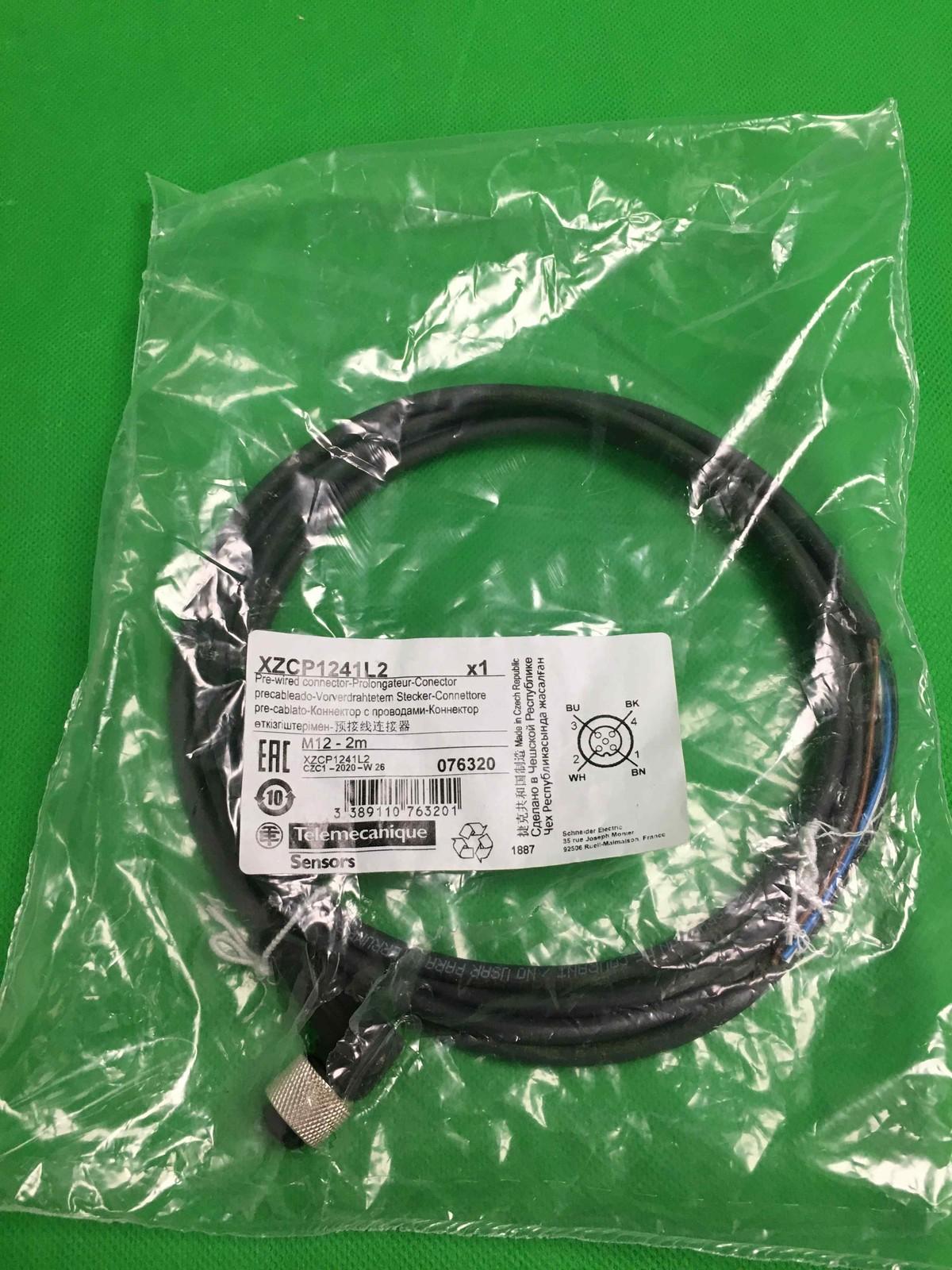 female - M12 - 4-pin - elbowed prewired connector - cable 2 m