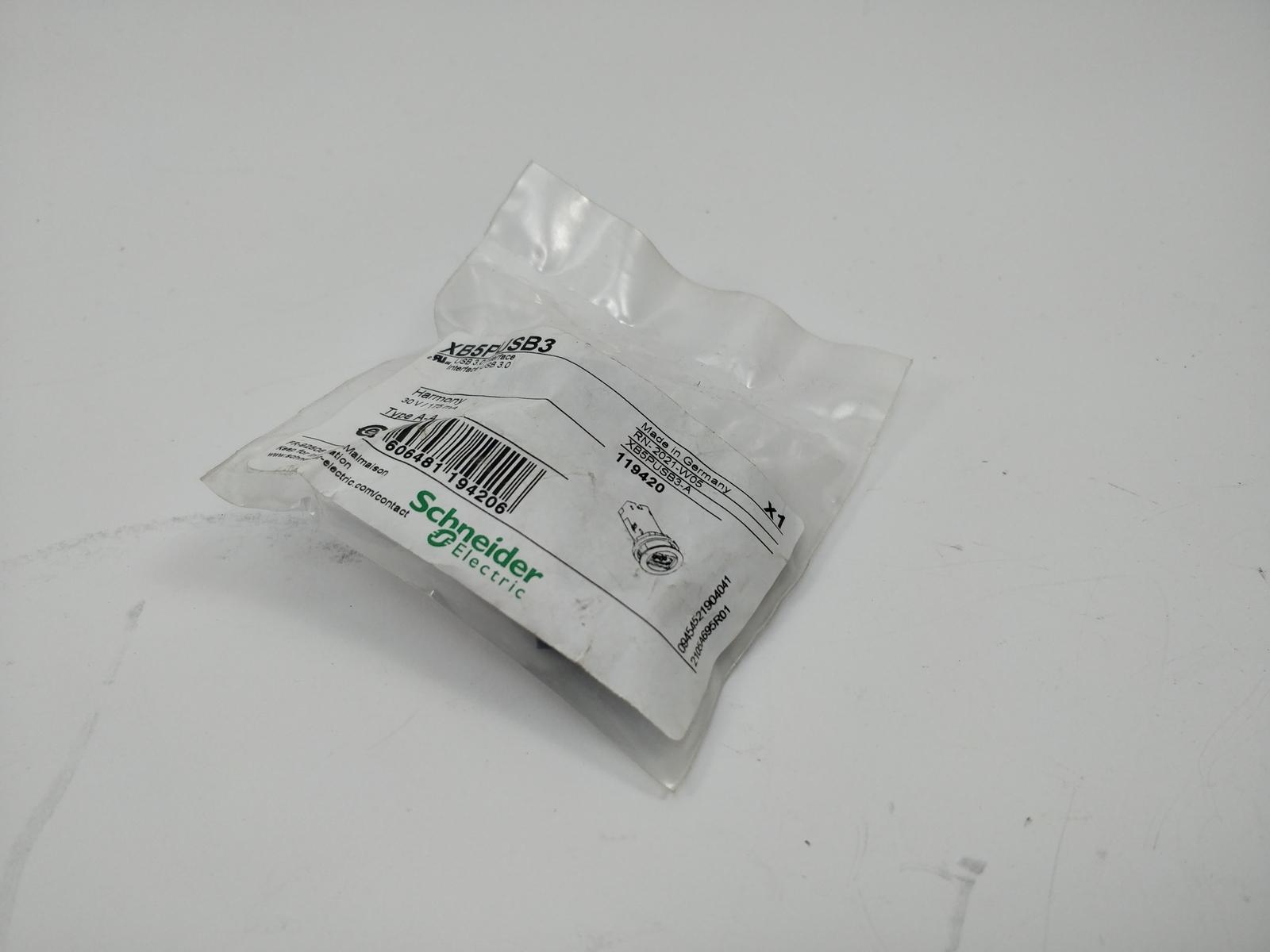 Panel mounted USB port, Harmony XB5, 3.0 port, plastic, 22mm, for USB interface jack type A