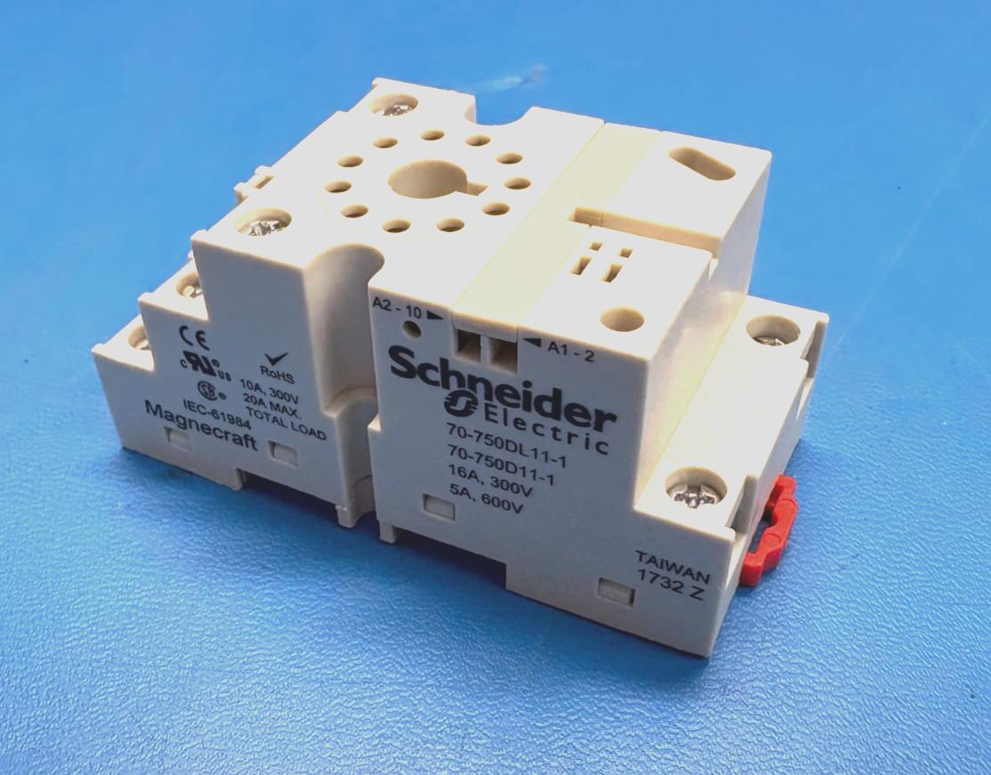 Socket, SE Relays general purpose relay accessory, 3PDT, 16A, 600 V, 11 pins, screw clamp terminal, 750/750H series