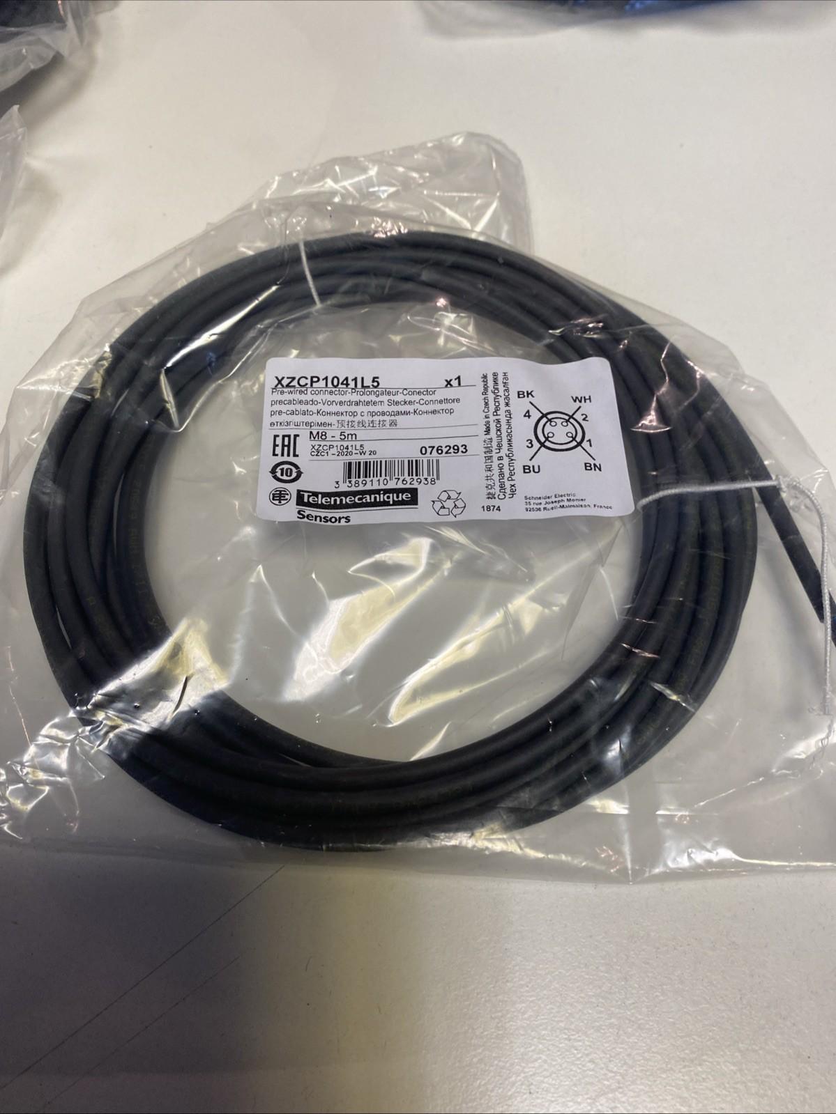 Pre wired connectors XZ, elbowed female, M8, 4 pins, cable PUR 5 m