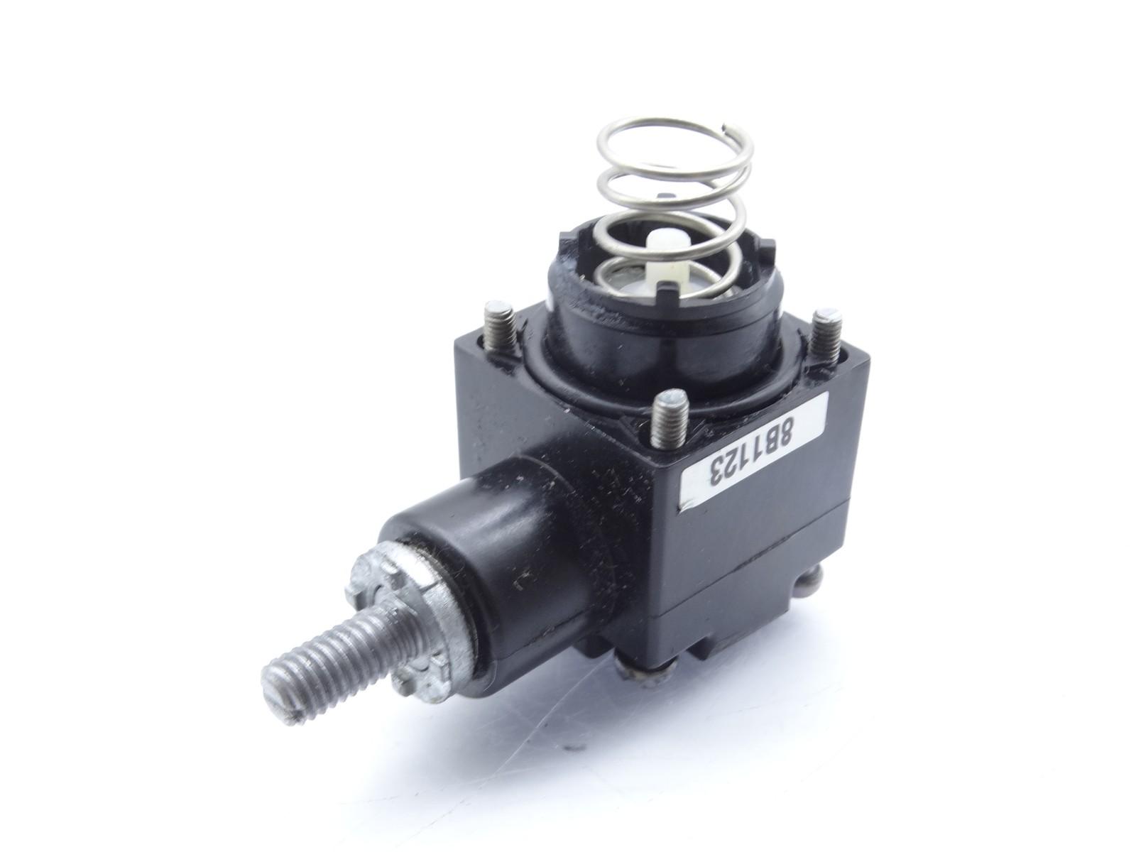 Limit switch head, Limit switches XC Standard, ZCKD, without lever spring return left and or right actuation