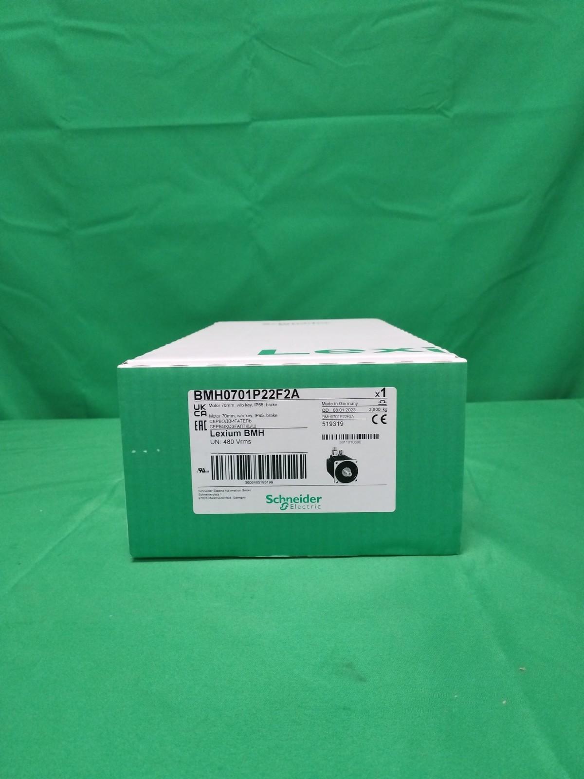 servo motor BMH, Lexium 32, 1.2Nm, 8000rpm, untapped shaft, with brake, IP65, IP67, 128 multiturn encoder