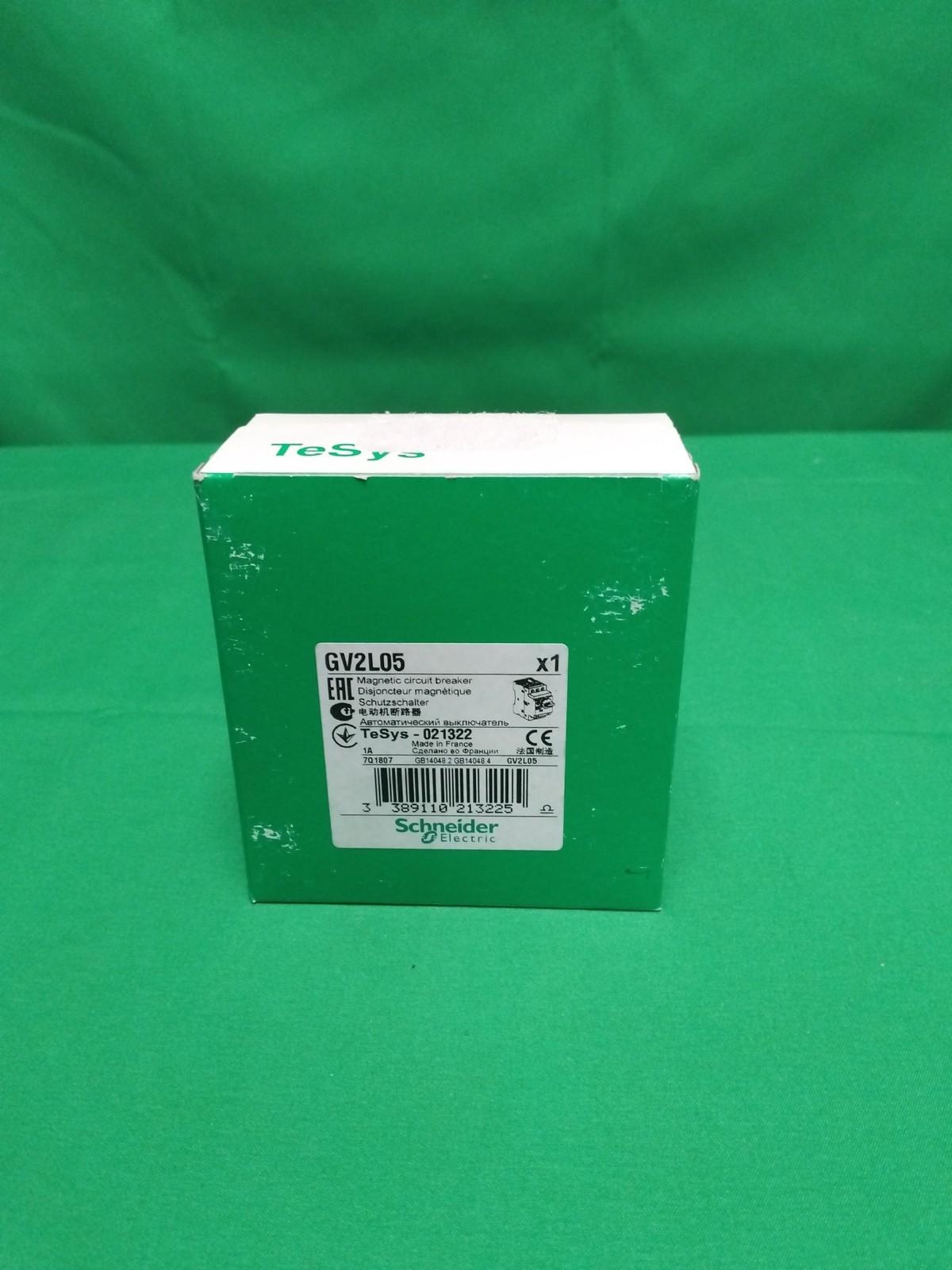 TeSys Deca Manual Starter and Protector, magnetic circuit protector, rotary handle, 1 A, screw clamp terminals