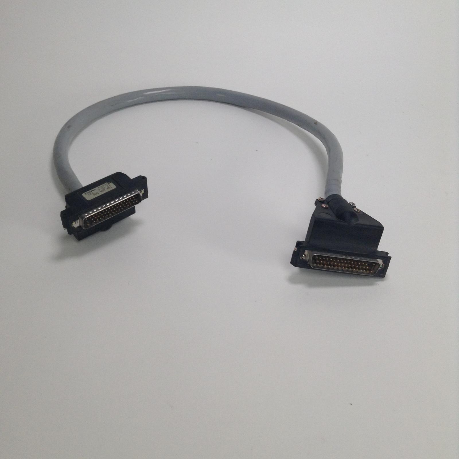 TSXCBA008 Cable kabel 70CM UMP