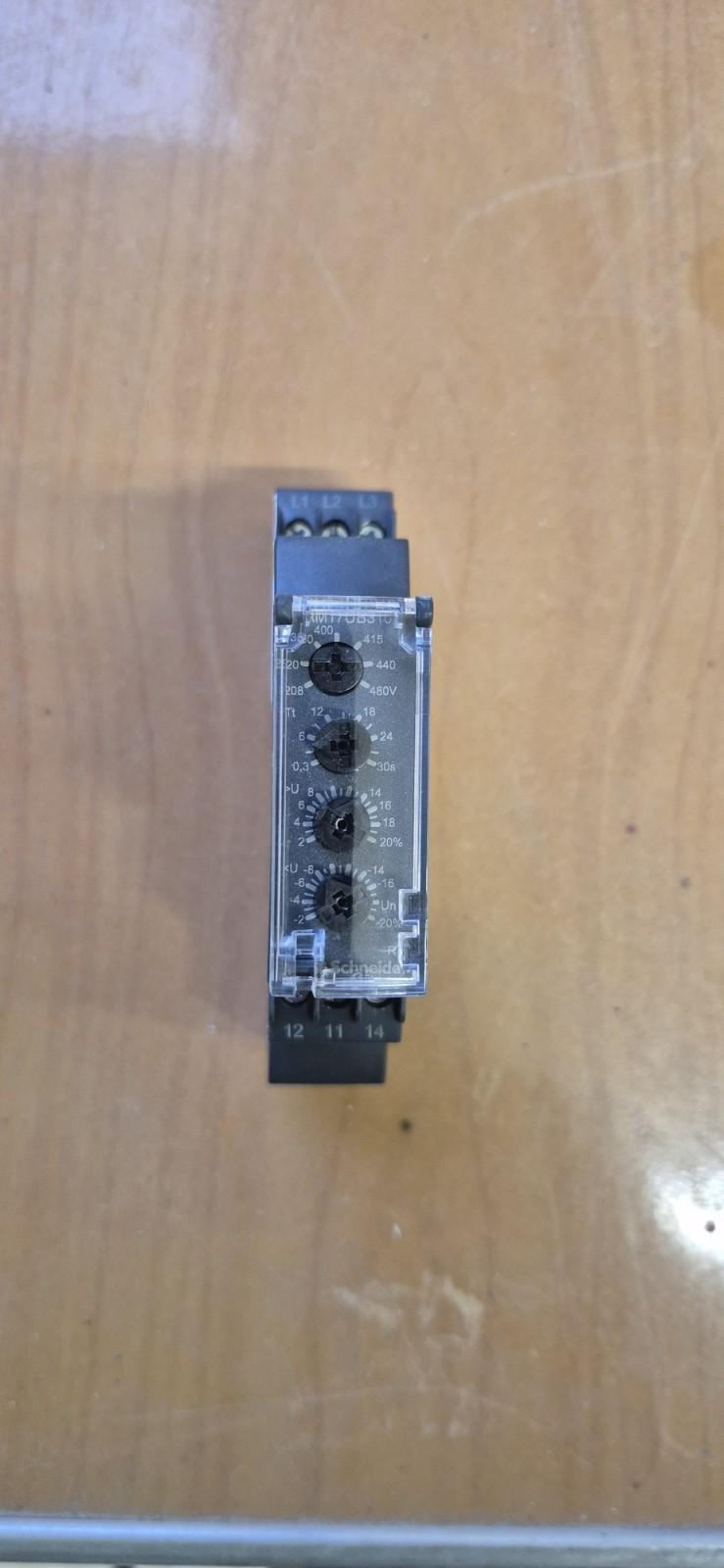 voltage control relay, Harmony Control Relays, 5A, 1CO, 208...480V AC