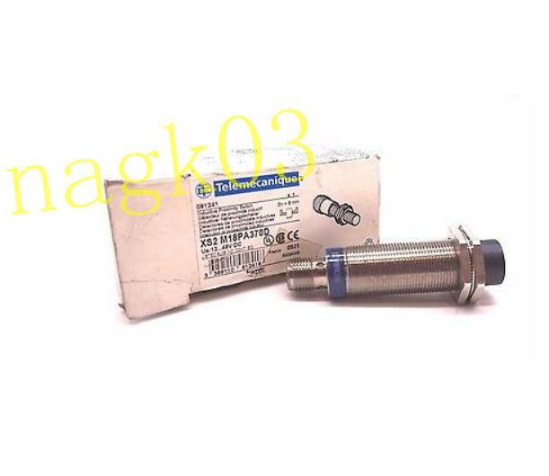Original XS2-M18PA370D Proximity Switch XS2M18PA370D 98/7