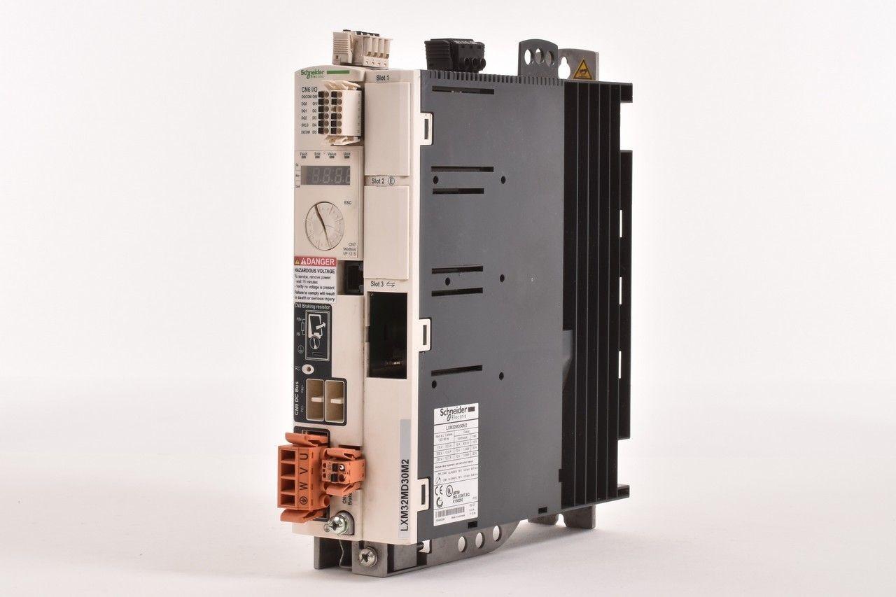 motion servo drive, Lexium 32, 30A, single phase, supply voltage 115 to 230V, 0.8 to 1.6kW