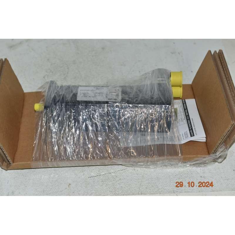 AC servo motor BSH, Lexium 05, 2.2N.m, 3000rpm, keyed shaft, with brake, IP65