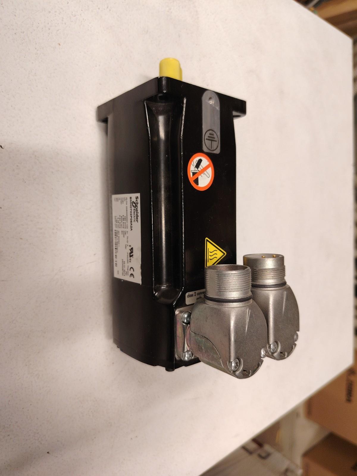 servo motor BMH, Lexium 32, 2.5Nm, 8000rpm, untapped shaft, without brake, IP54, 16bit encoder, 3 phases