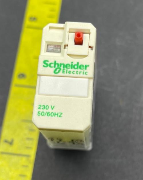 plug-in relay, Harmony electromechanical relays, 15A, 1CO, lockable test button, 230V AC
