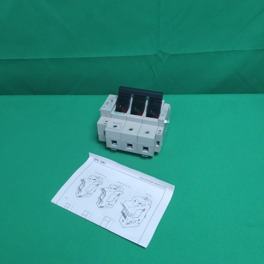 Fuse disconnector, TeSys DF, 3P, 690VAC, 50A, fuse size 14 x 51mm, 1 NO early break, with single phase prot