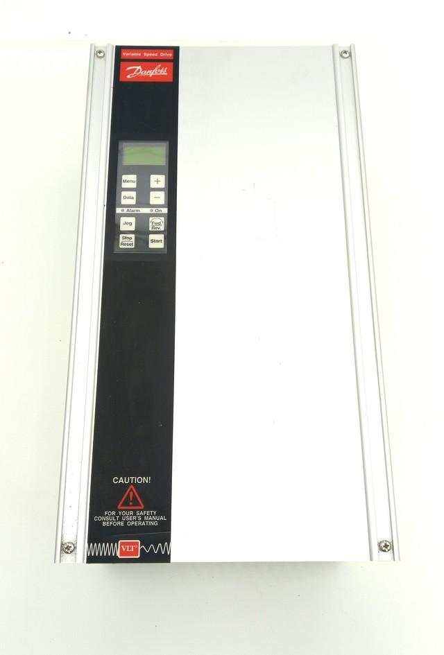VLT 3006 175H1741 Variable Frequency Drive 440-500V 027416G028