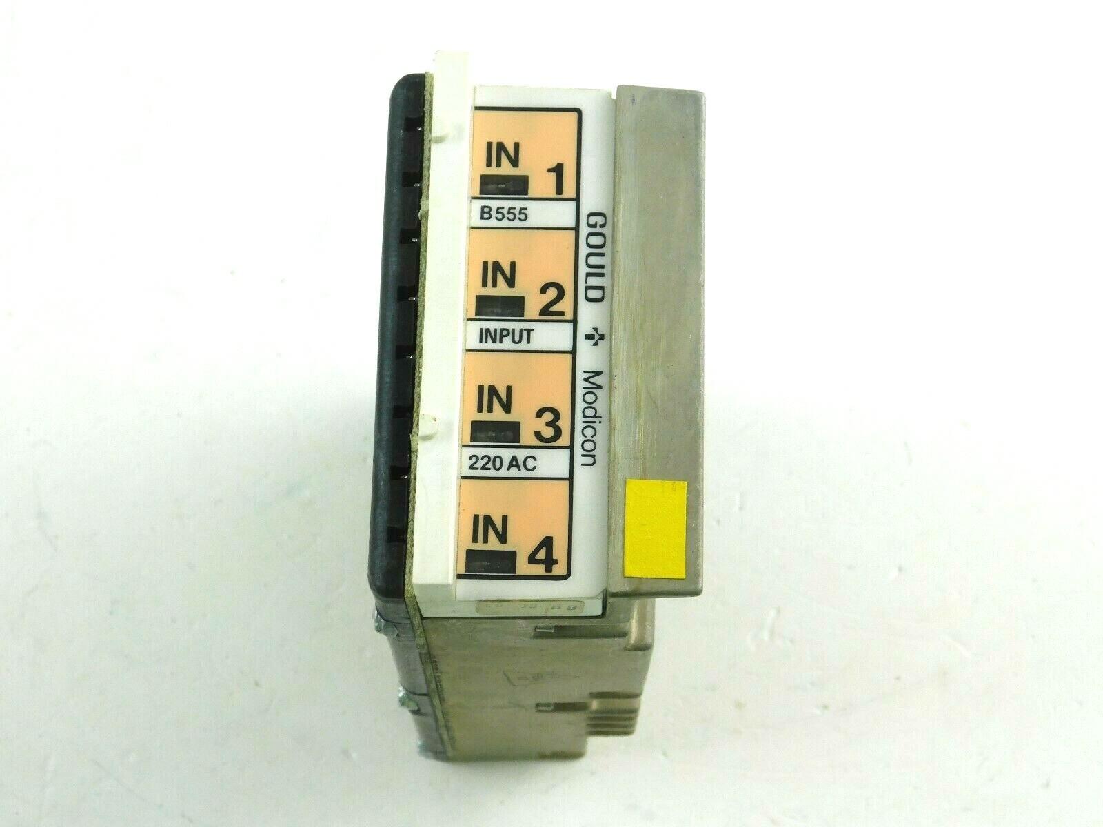 Modicon Entrée Module 555 220ac