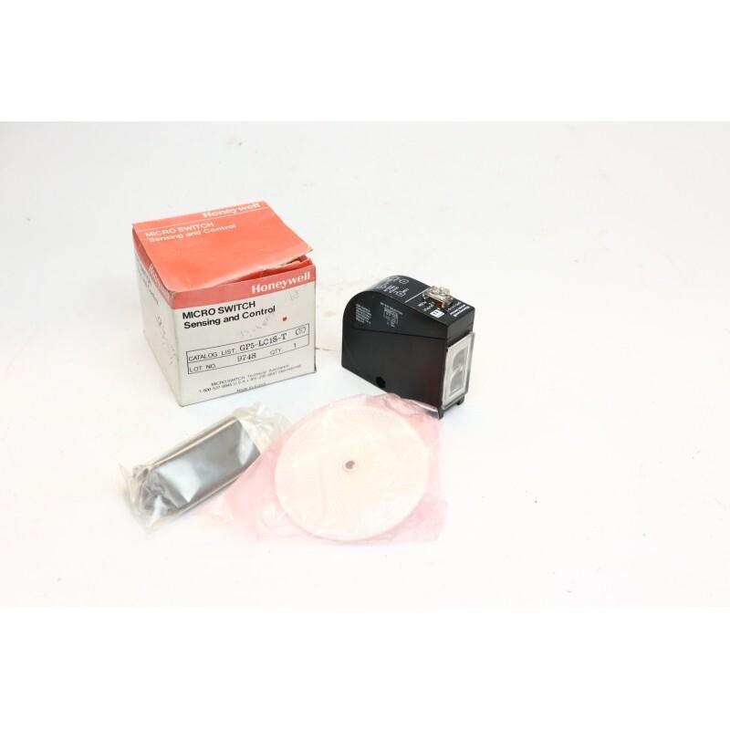 GP5-LC1S-T Micro Switch Sensing and Control Old stock B1176)