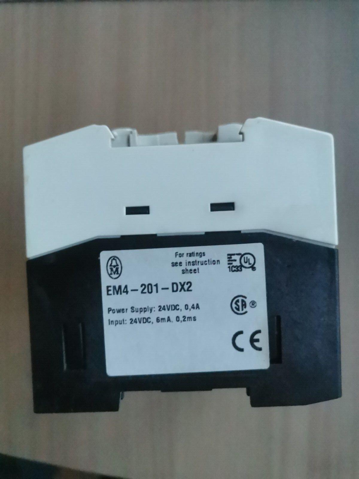 LE4-116-XD1 Module D’Extension De Sortie Numérique EM4-201-DX2 Lot De