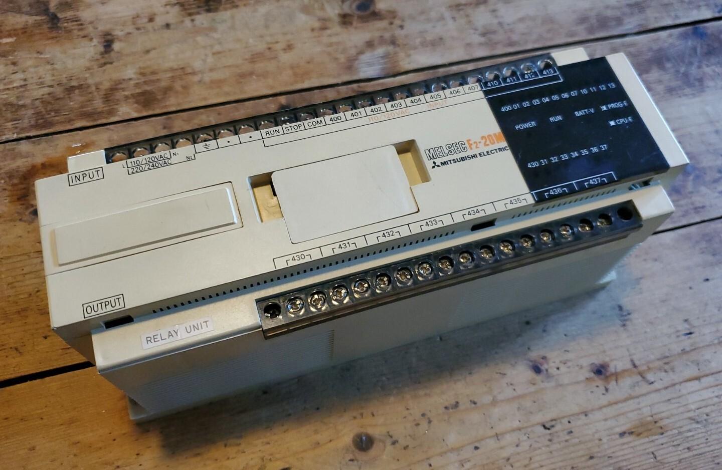 F2-20MR-UA1 PROGRAMMABLE CONTROLLER MELSEC F2-20M